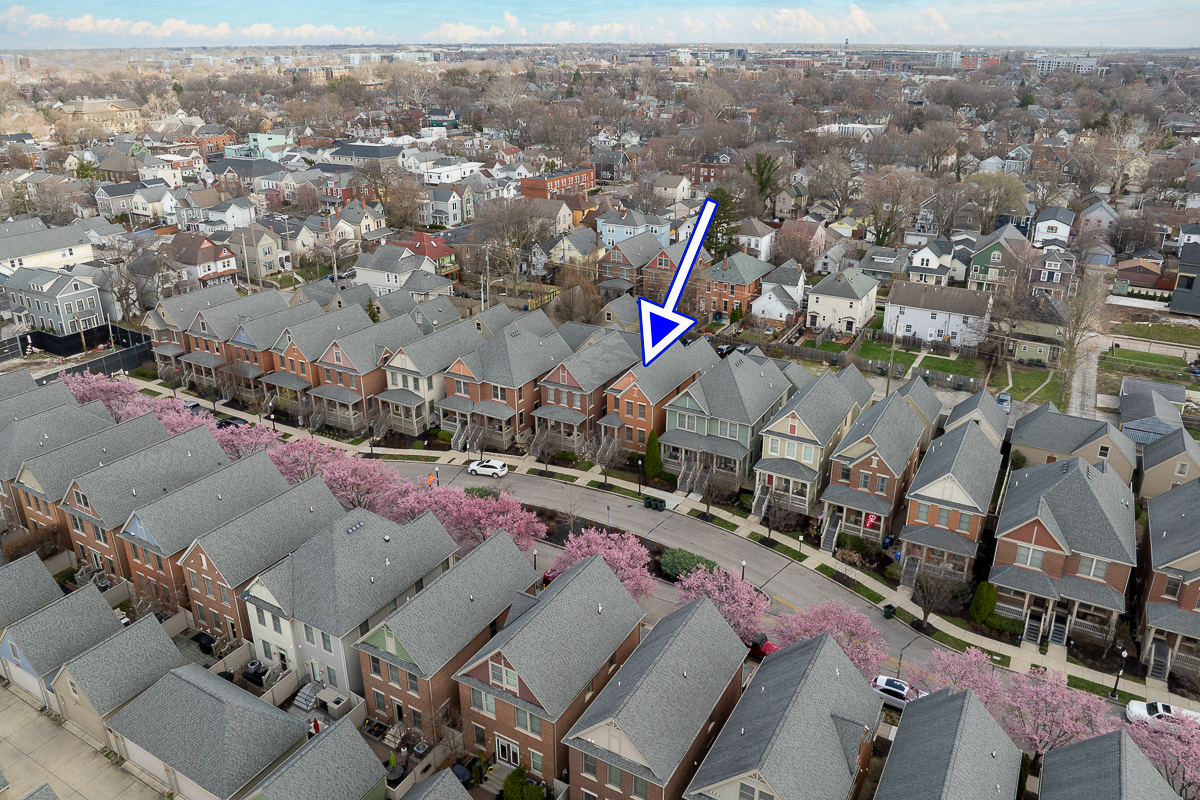 1026 Perry St-10