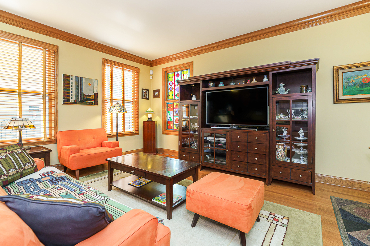 1026 Perry St-32