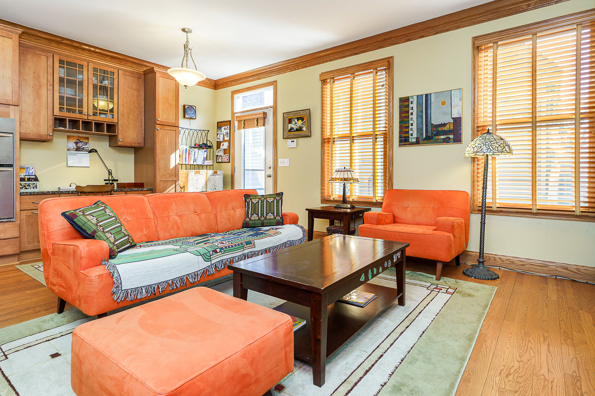 1026 Perry St-33