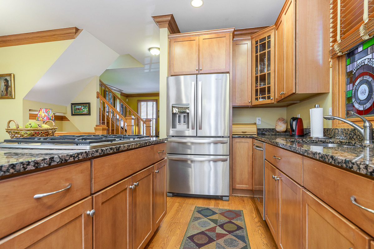 1026 Perry St-41