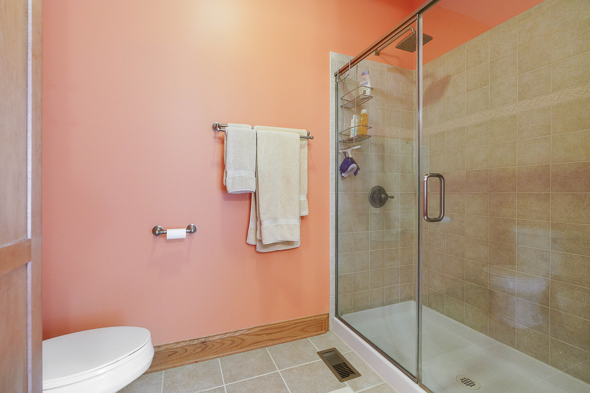1026 Perry St-49