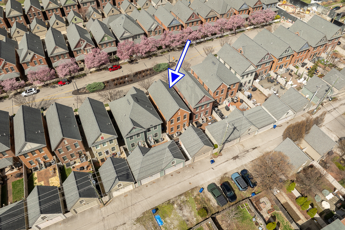 1026 Perry St-8