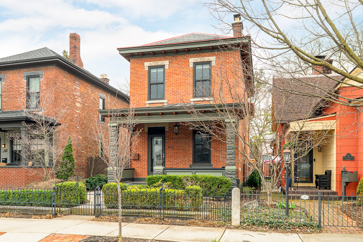 105 e Mithoff St-2