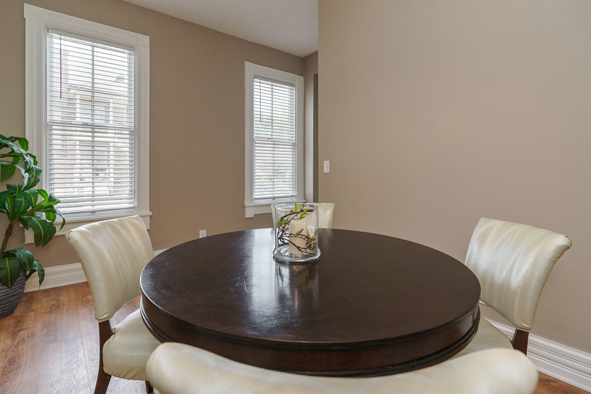 1121-1123 City Park Ave-16