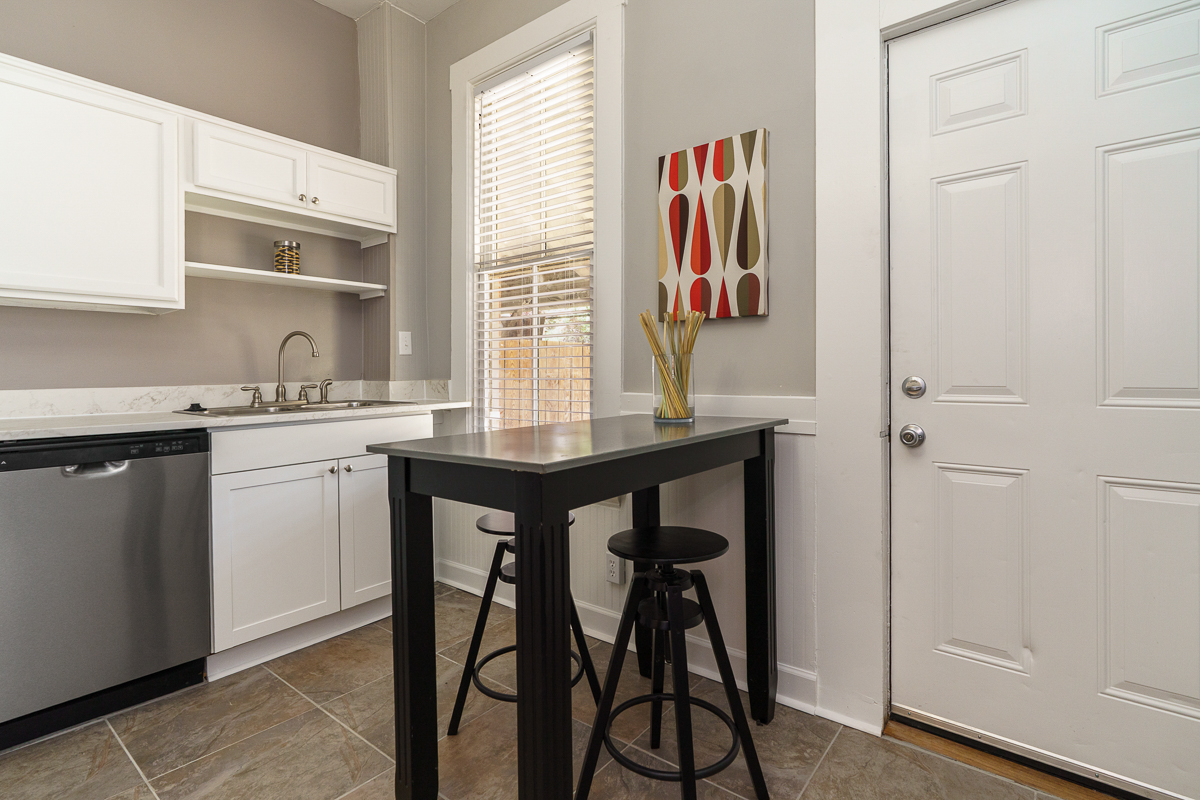 1121-1123 City Park Ave-21