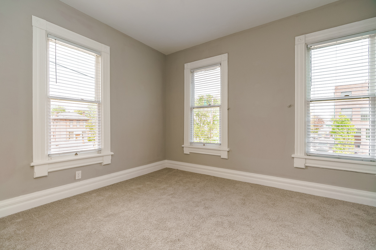 1121-1123 City Park Ave-24