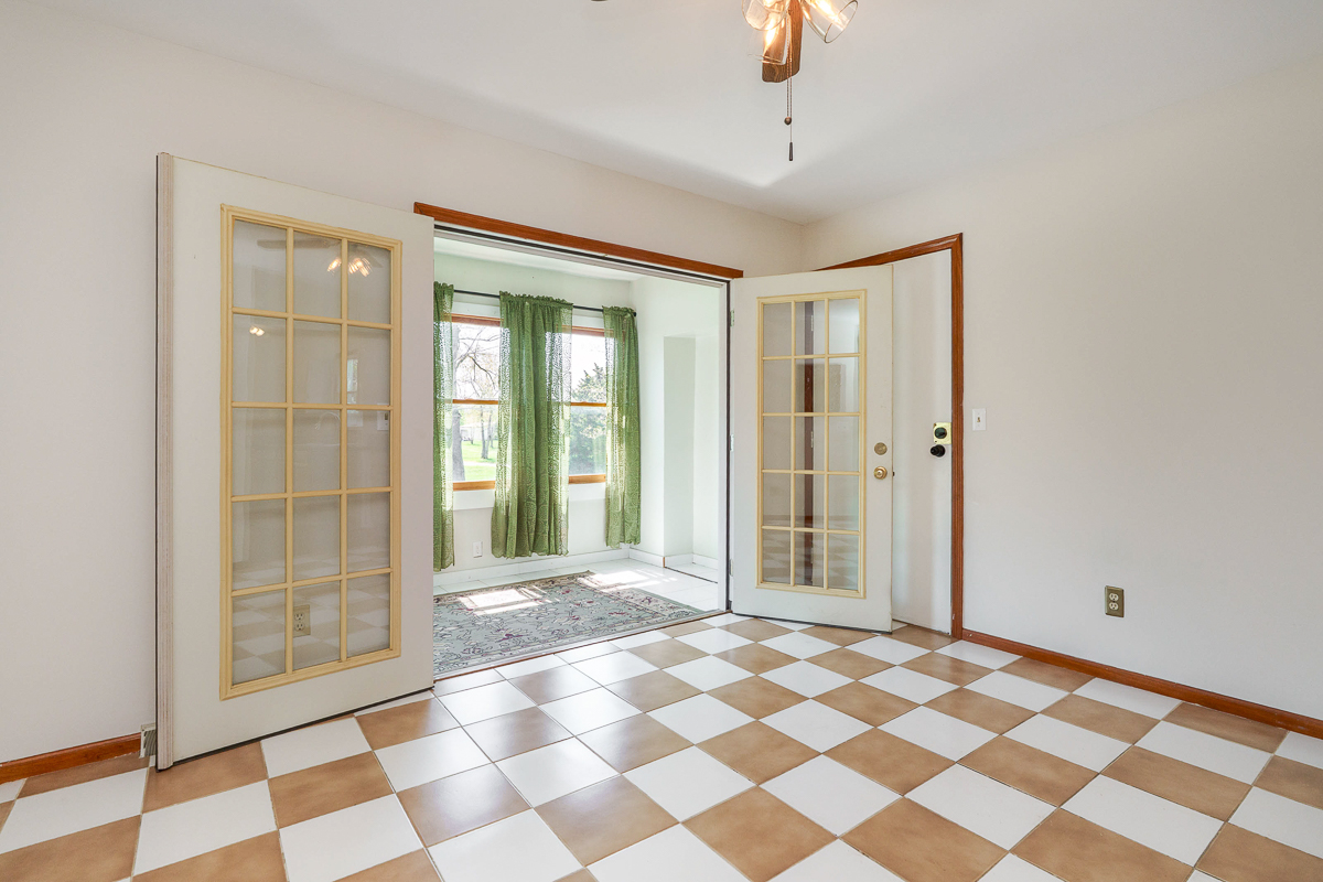 1203 Hiner Rd-33