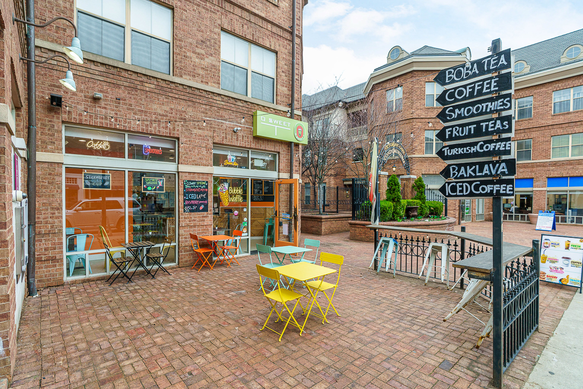 12 W Russell St-34