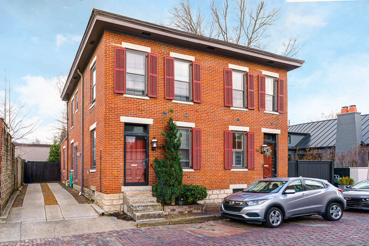 145 E Columbus St-1