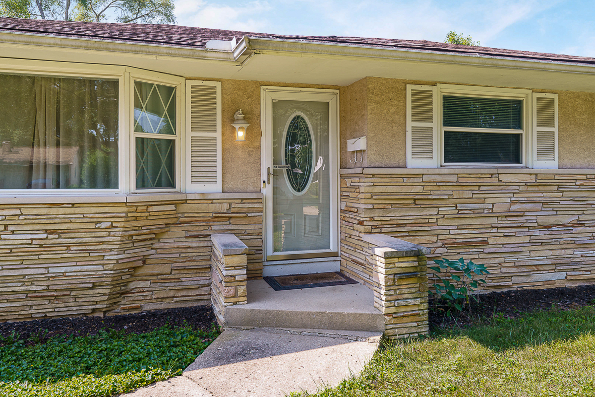 1475 Fahlander Drive S-8