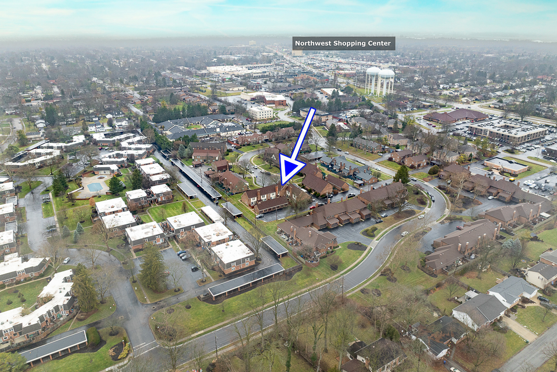 1537 Sandringham Ct.-9