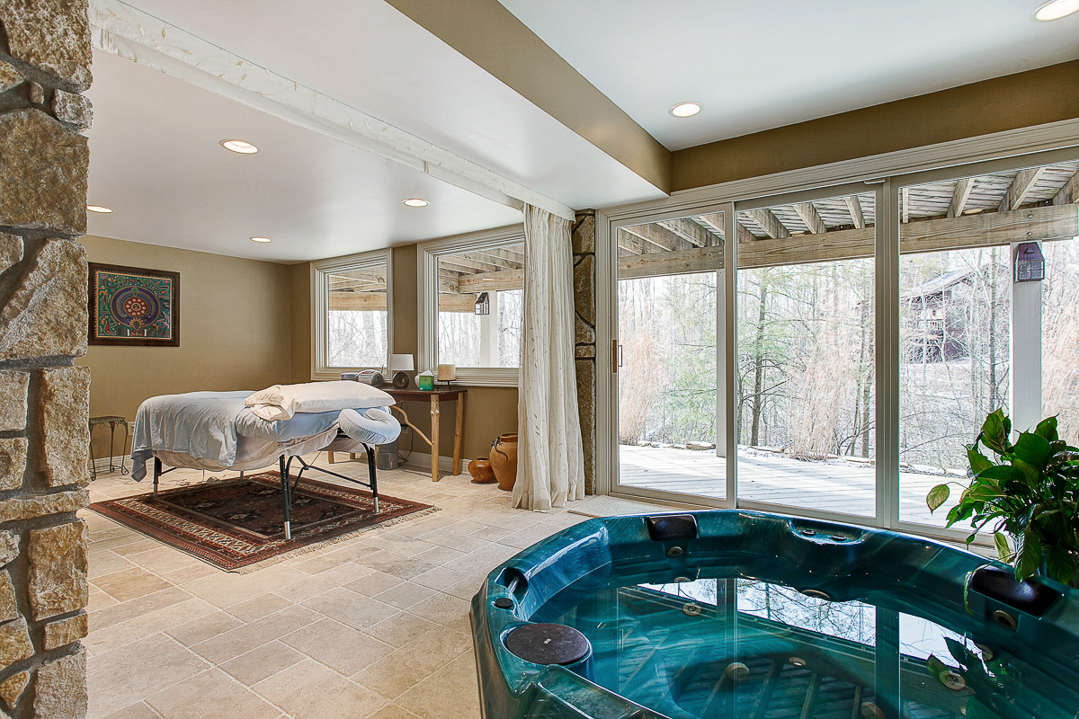 1707 Hyatts Rd-94
