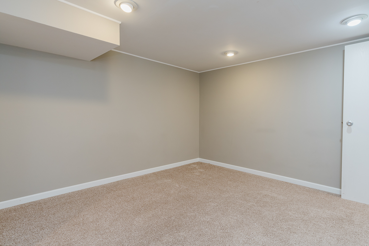 1740 Bennigan Dr-15