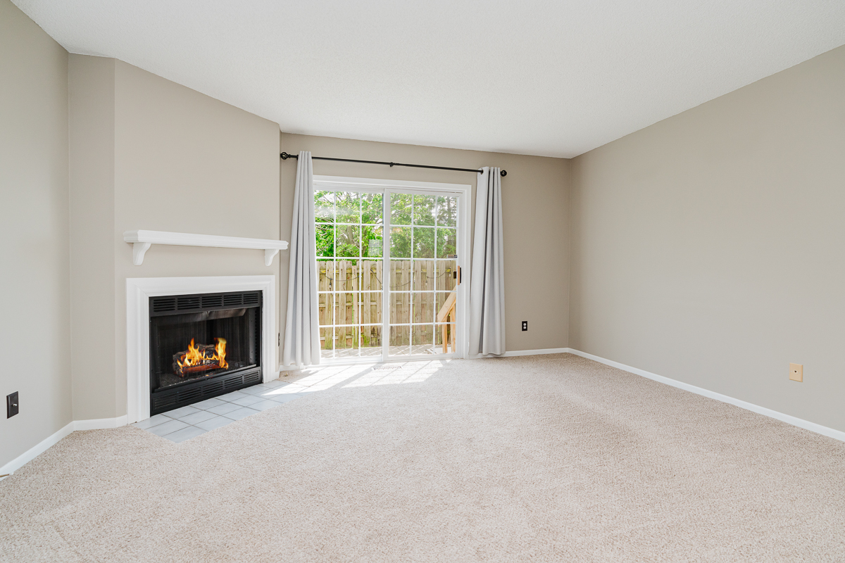 1740 Bennigan Dr-21