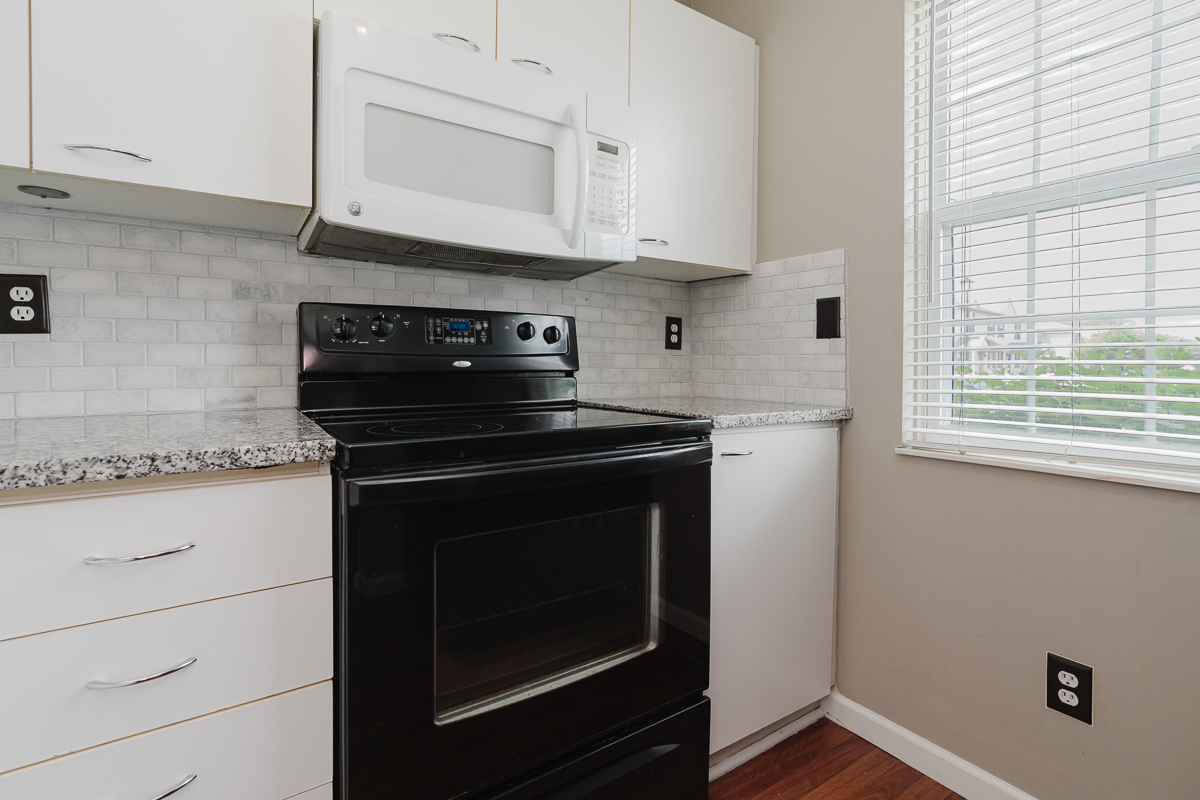 1740 Bennigan Dr-26