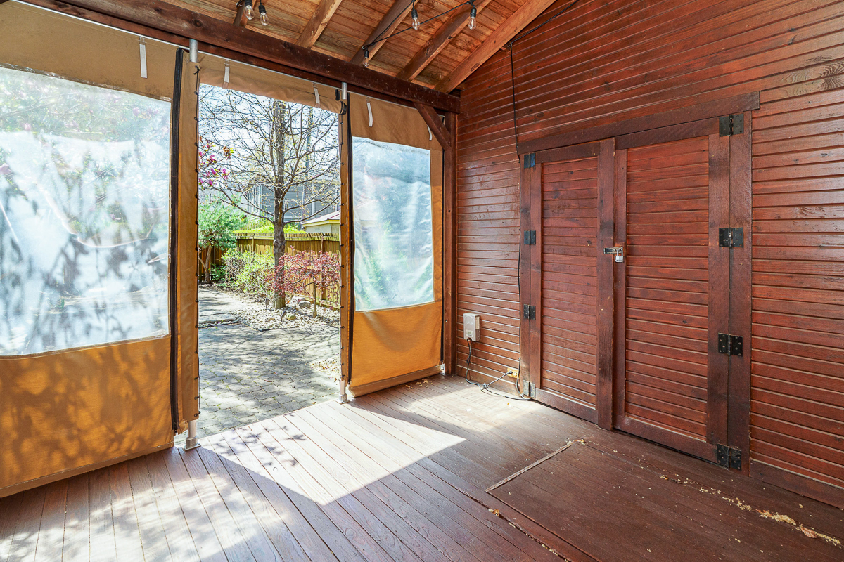 183 e First Ave-3