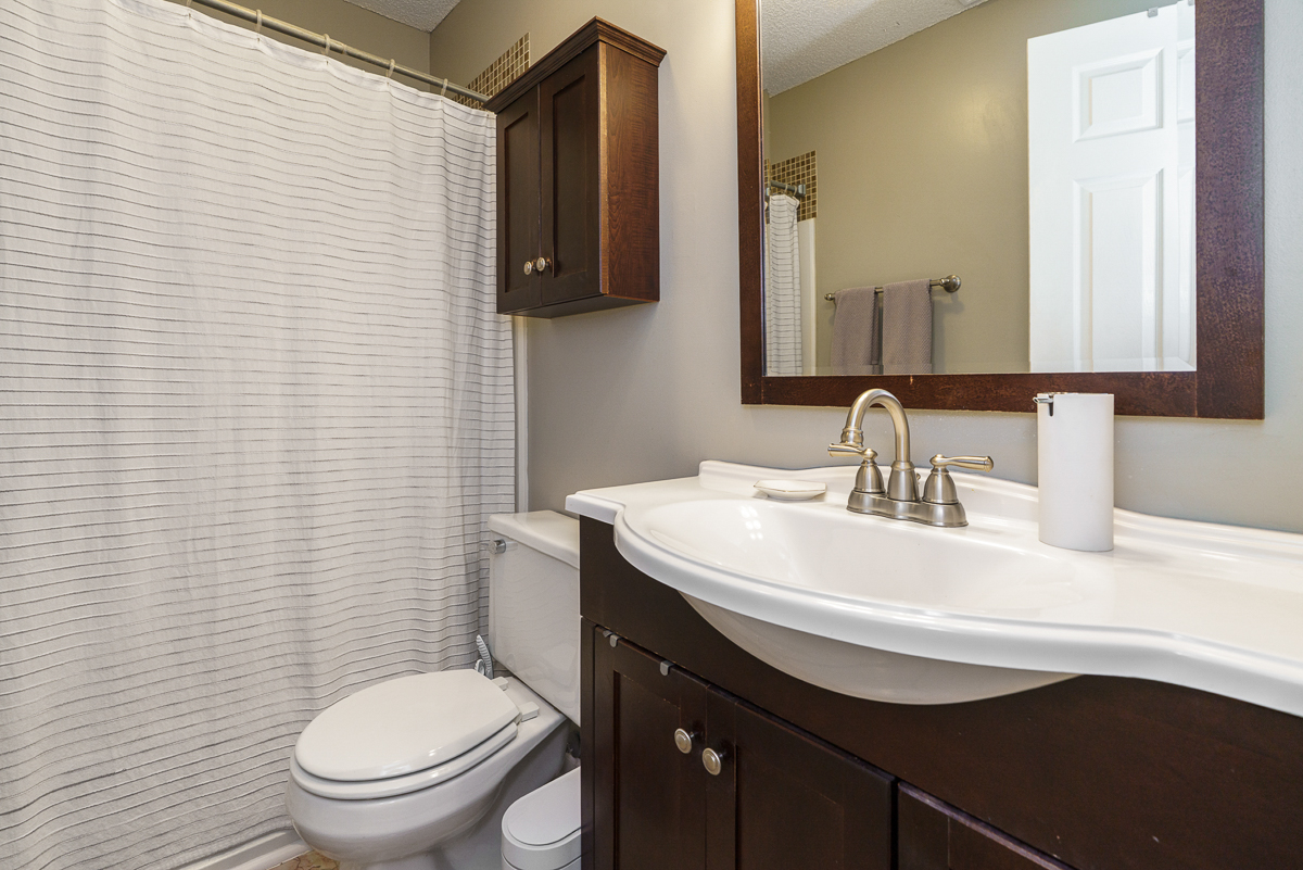 1837 Messner Dr-36