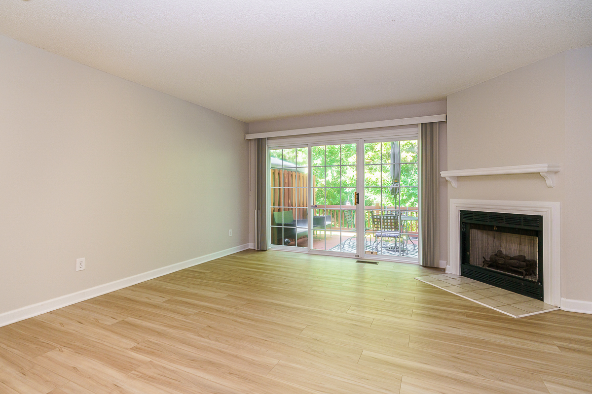 1875 Ridgebury Dr (15 of 56)