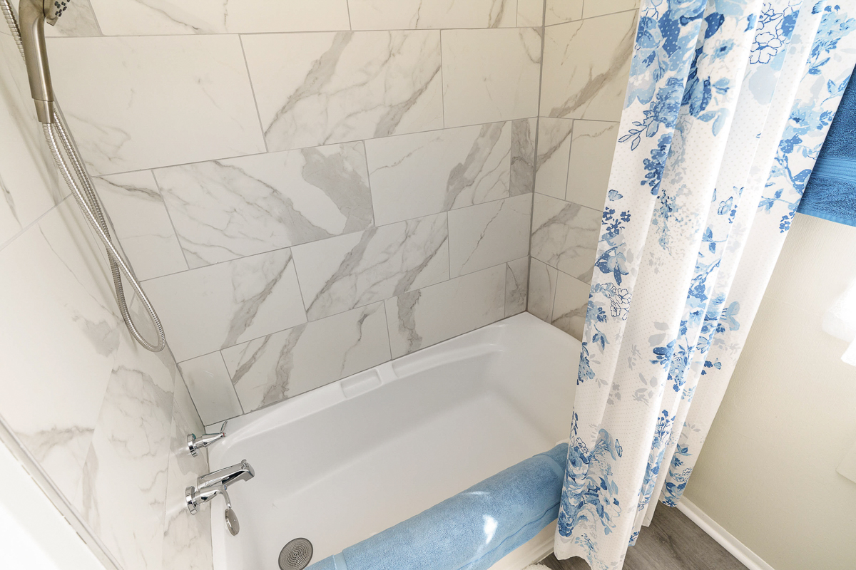 201 Rose Ave-30