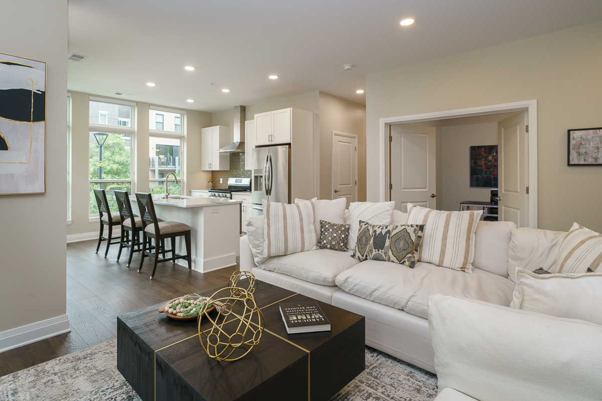 6640 Mooney St #208-9