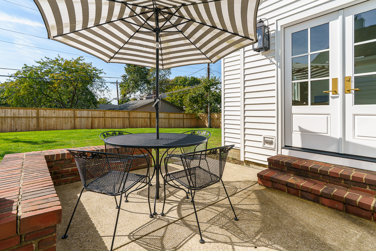 2109 Yorkshire Rd.--9