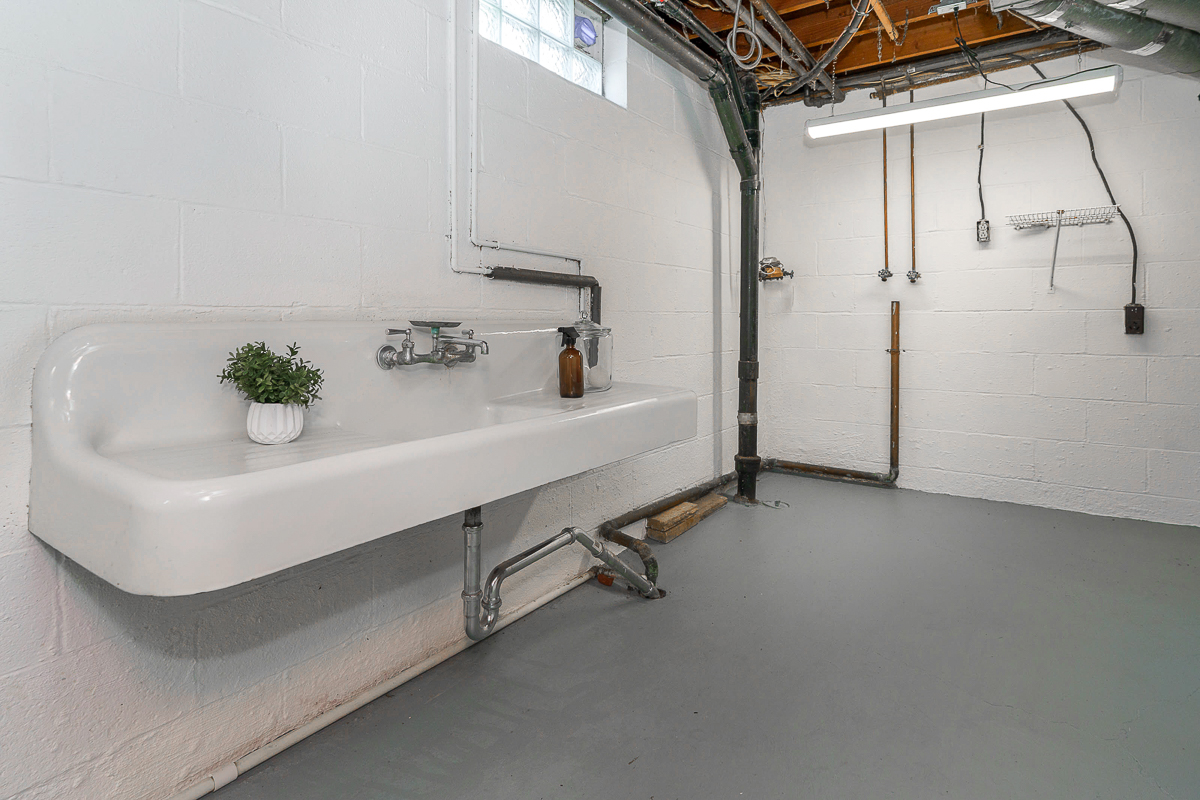 2110 Nortwest Blvd-22