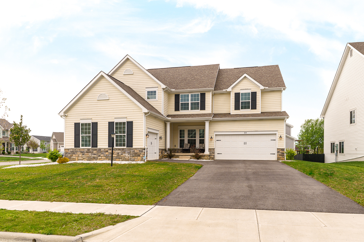 212 Partridge Ct-2