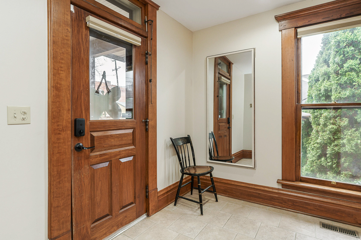 239 Buttles Ave-35