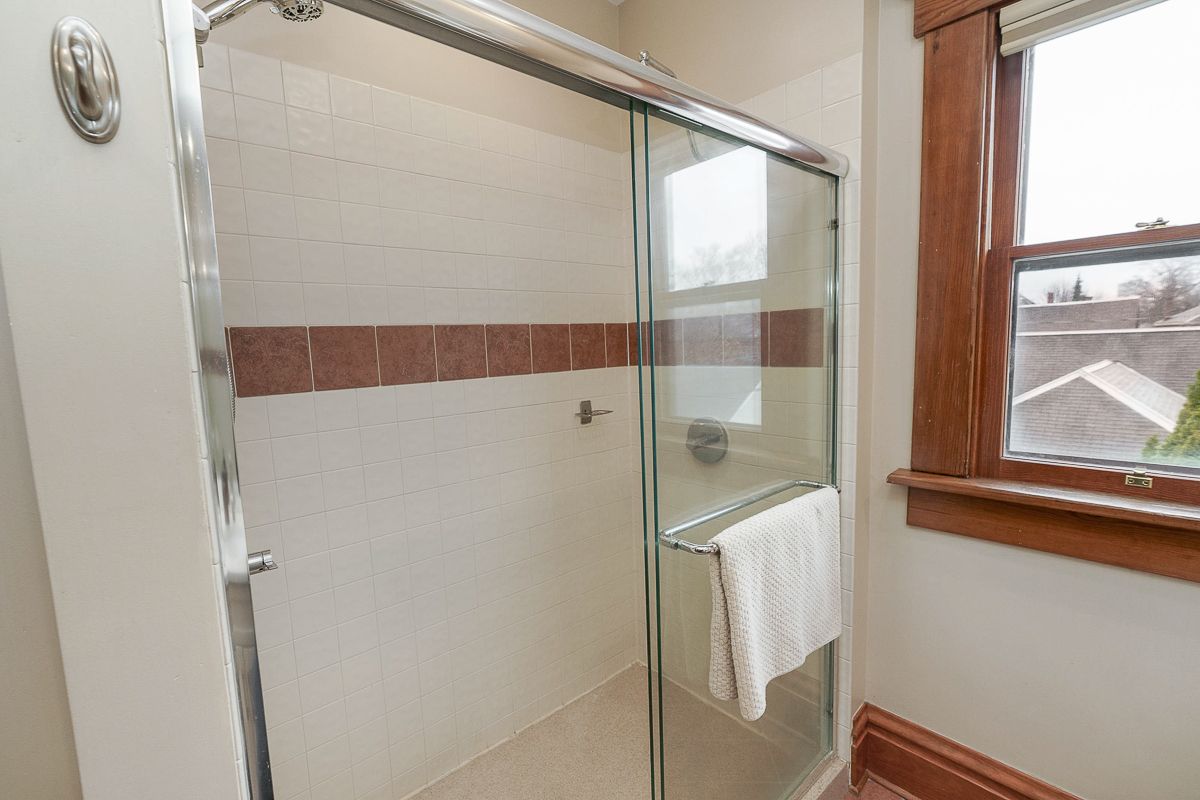 239 Buttles Ave-44