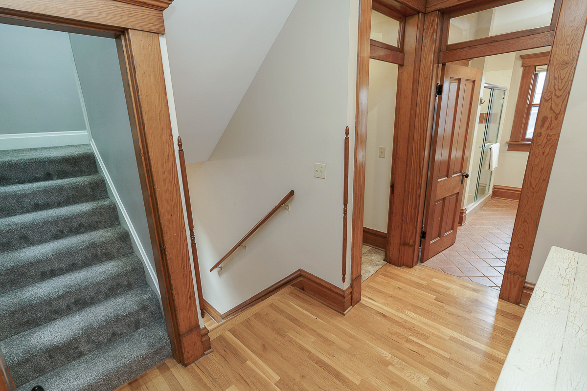 239 Buttles Ave-47