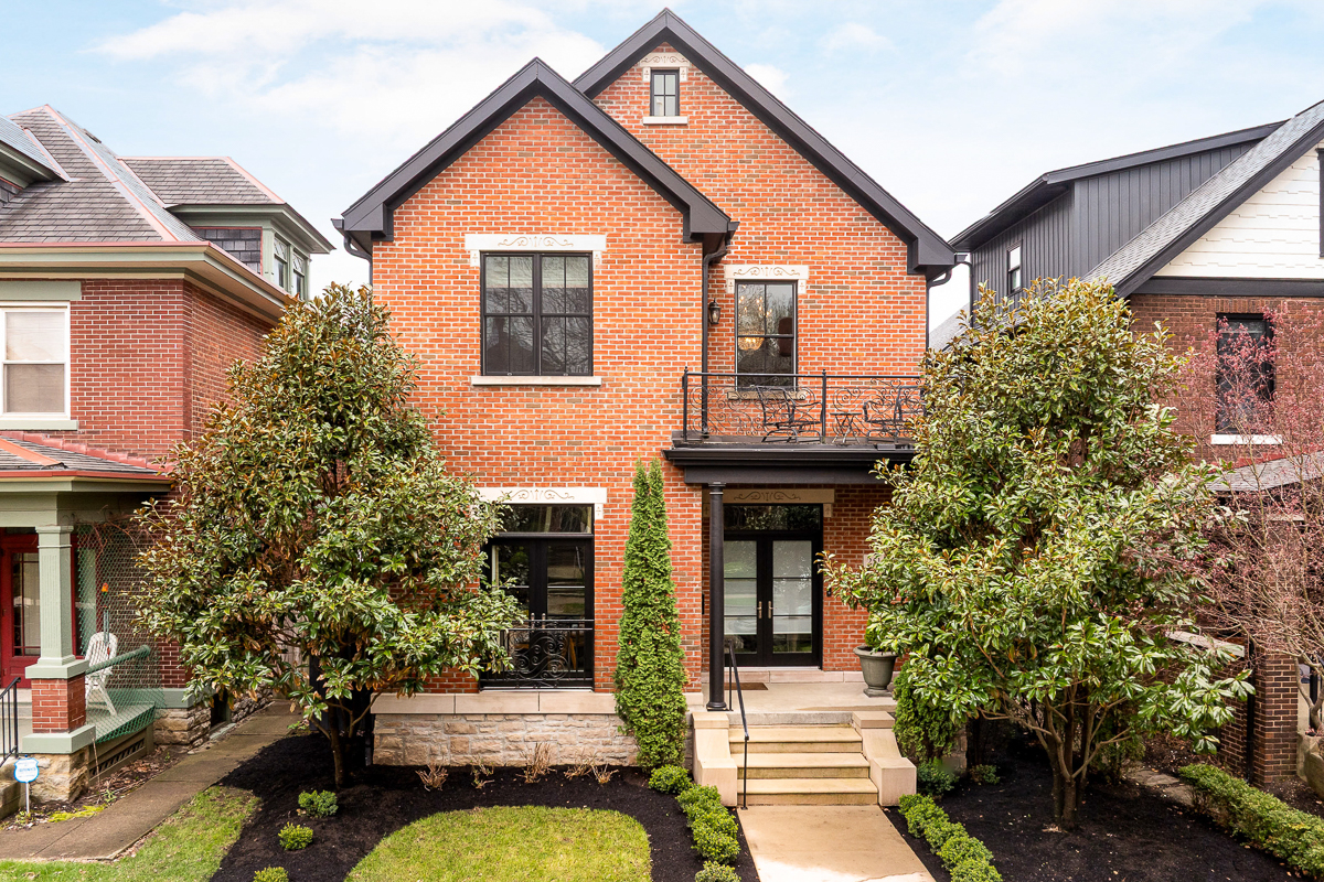 251 E Deshler Ave-6