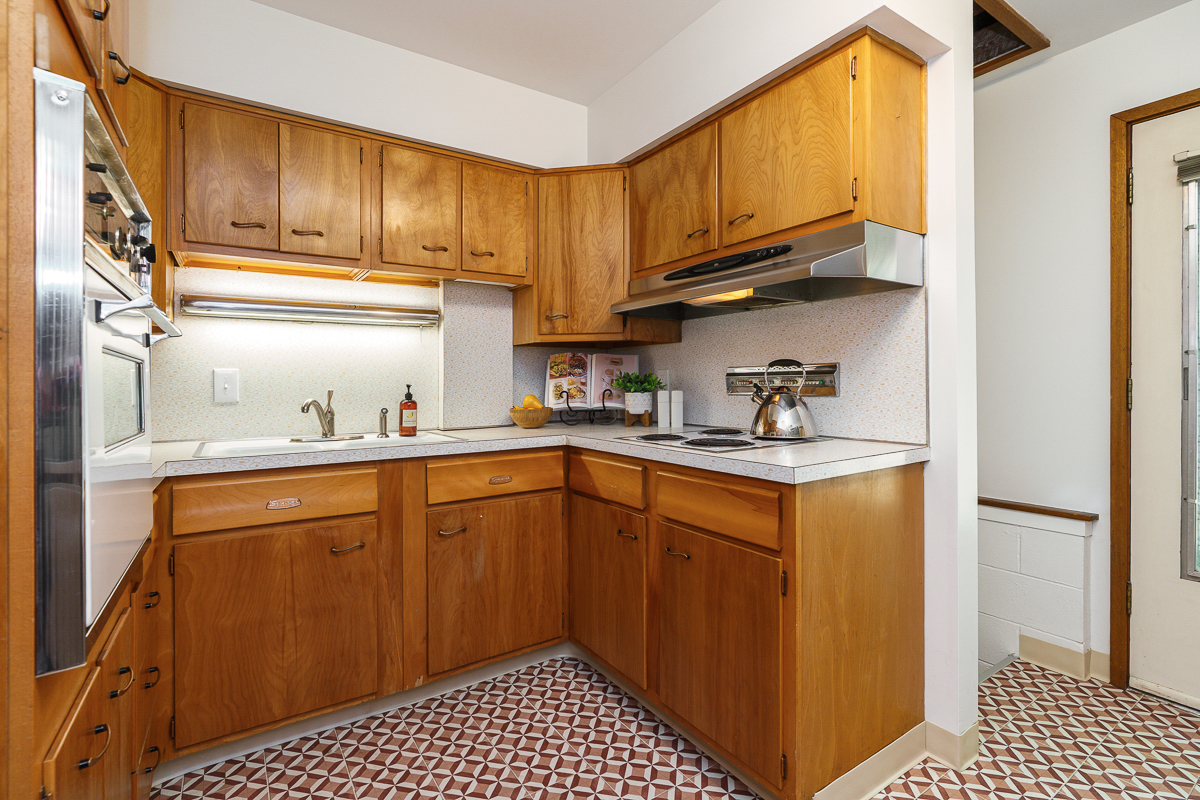 265 Erie Rd-30