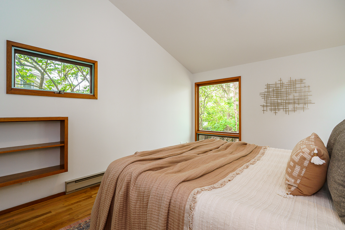 265 Erie Rd-37