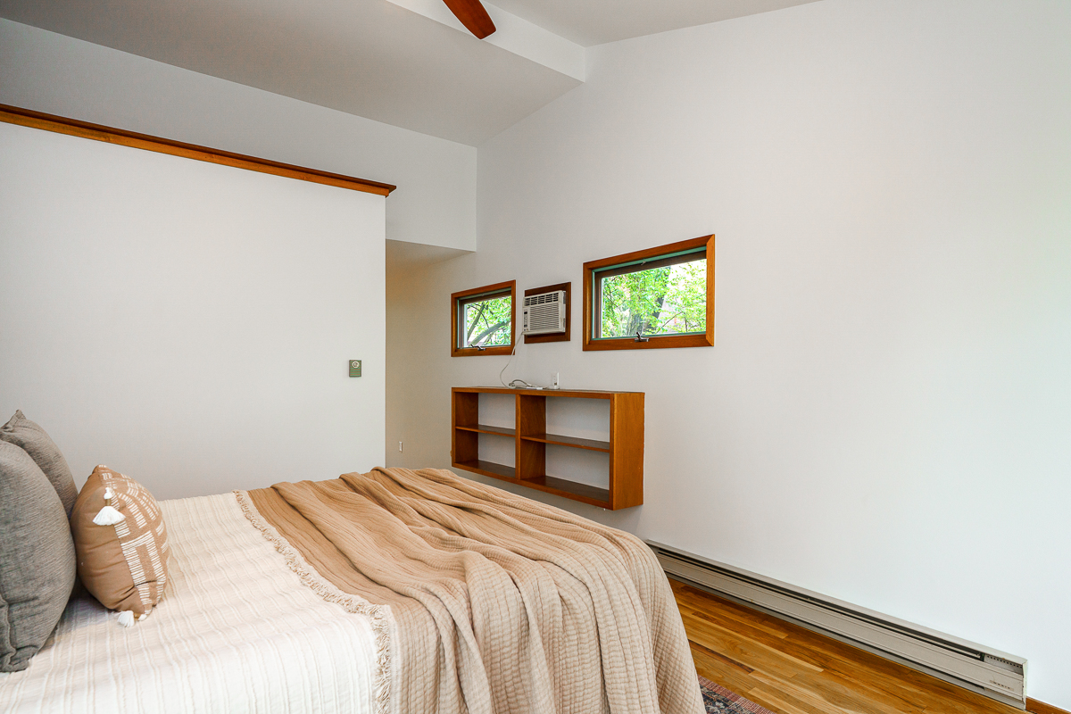 265 Erie Rd-39