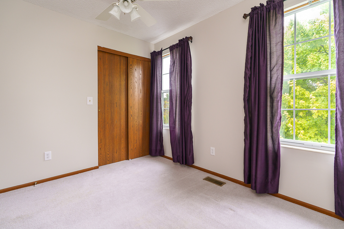 2967 Castlebrook Ave-28