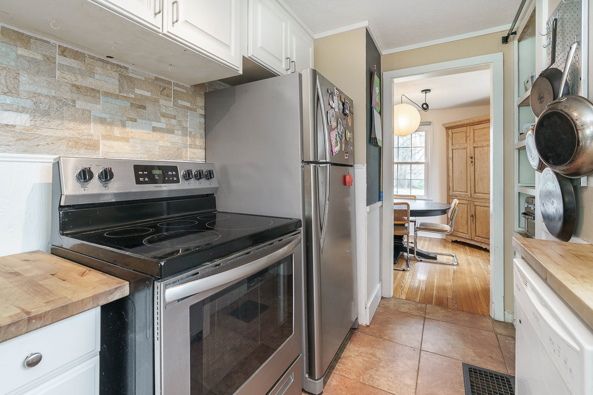 2981 Norwood St-19