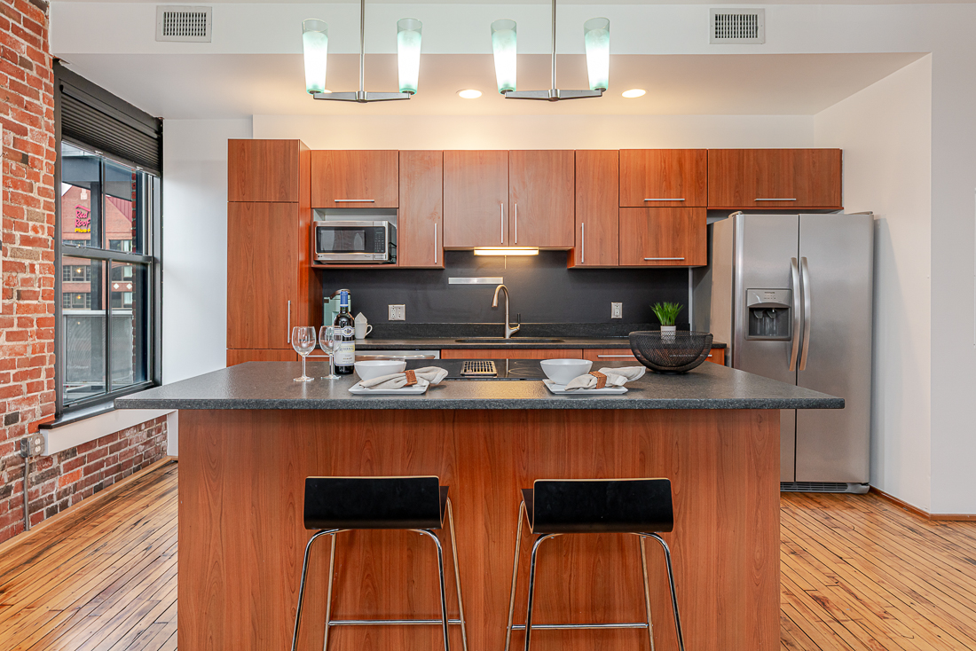 225 N 4th st #303-20