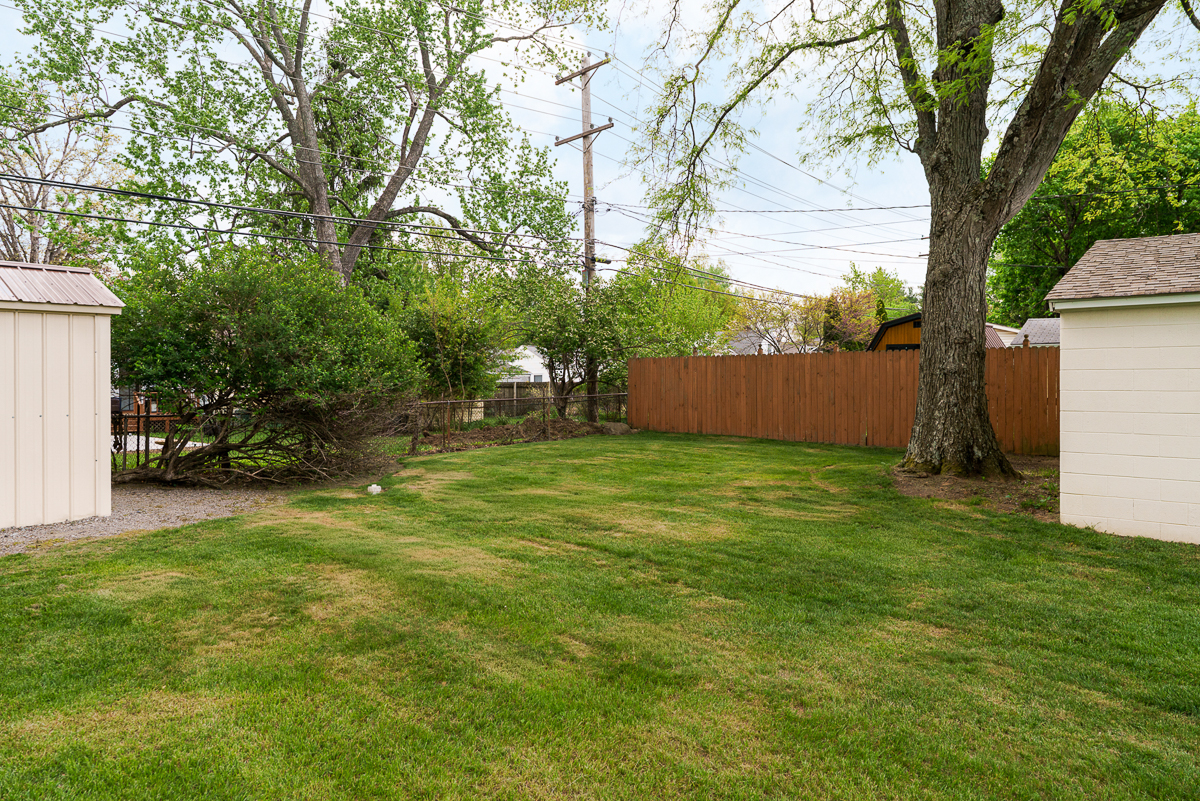 318 E Stanton Ave-11