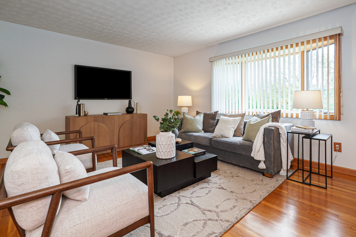 318 E Stanton Ave-15