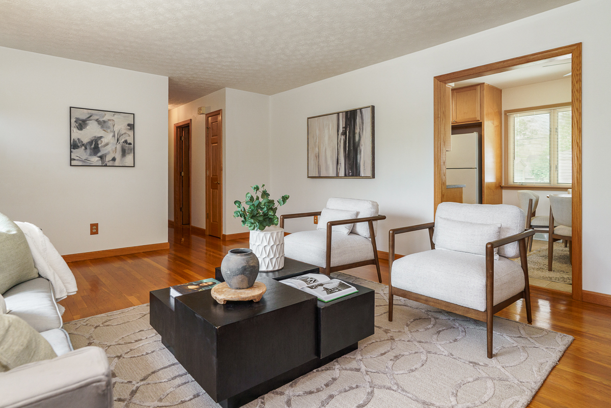 318 E Stanton Ave-19