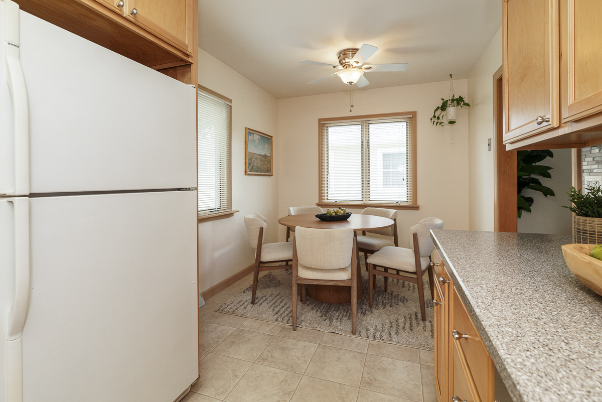 318 E Stanton Ave-25