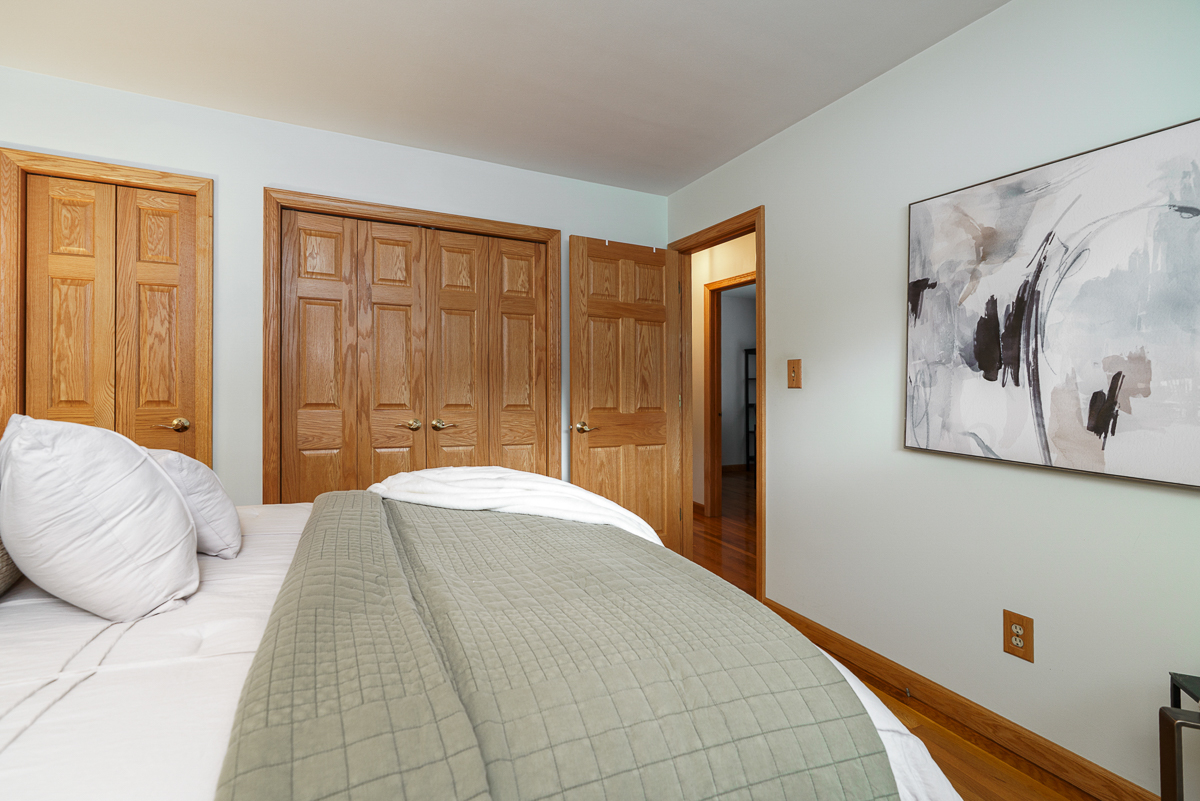 318 E Stanton Ave-27
