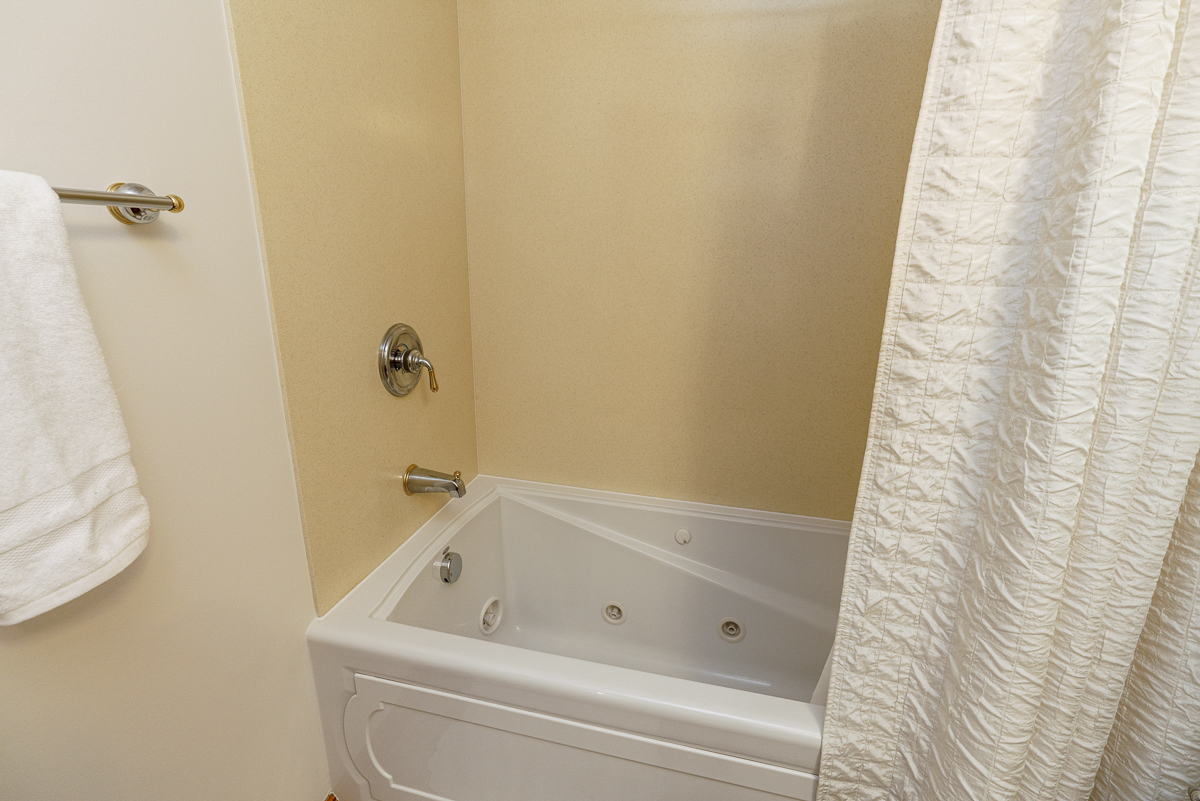 318 E Stanton Ave-29