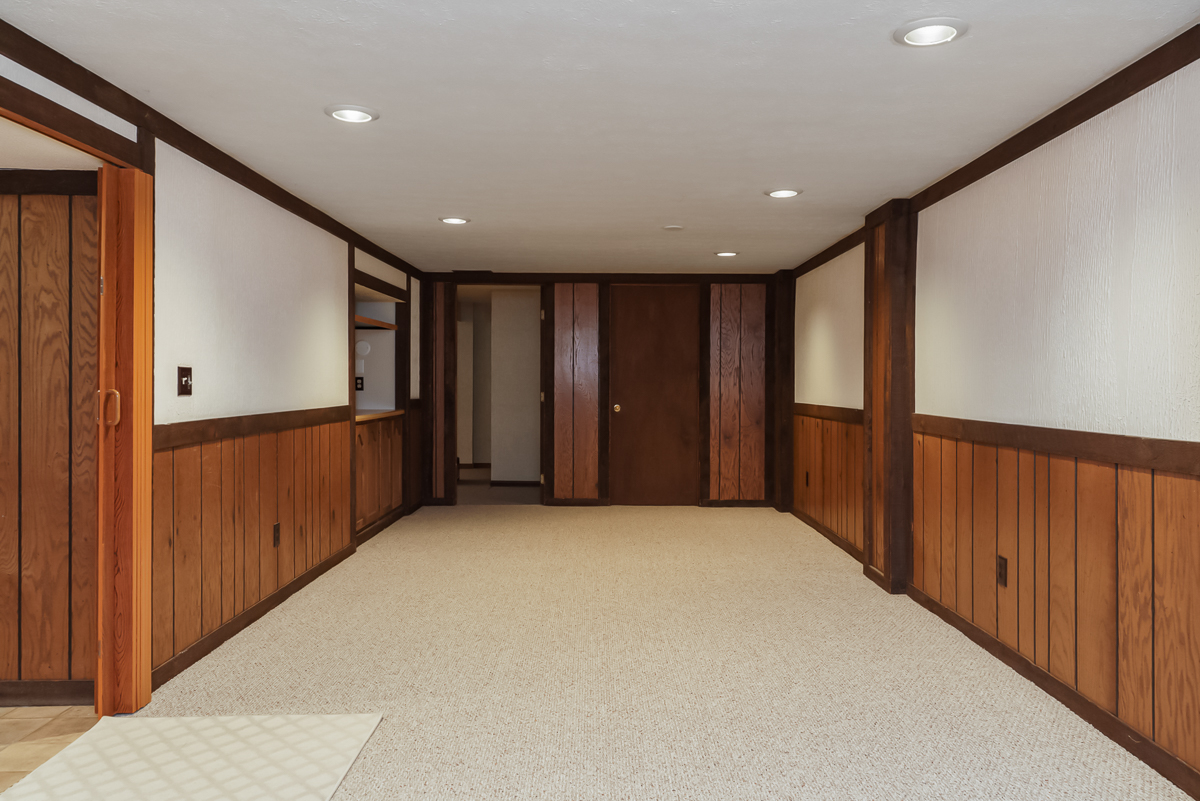 318 E Stanton Ave-35