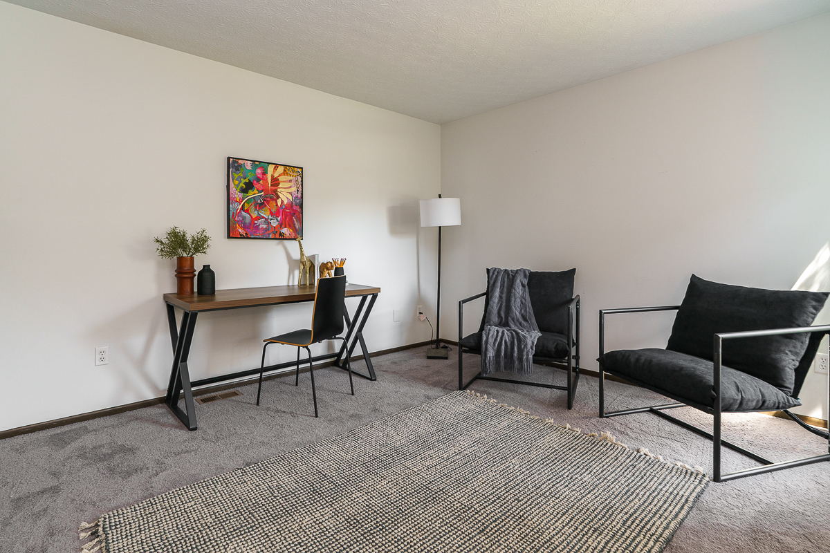 324 Meadowside Court-27