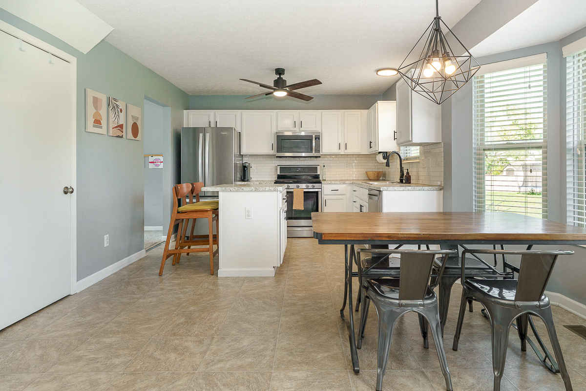 3281 Darby Glen Blvd-15