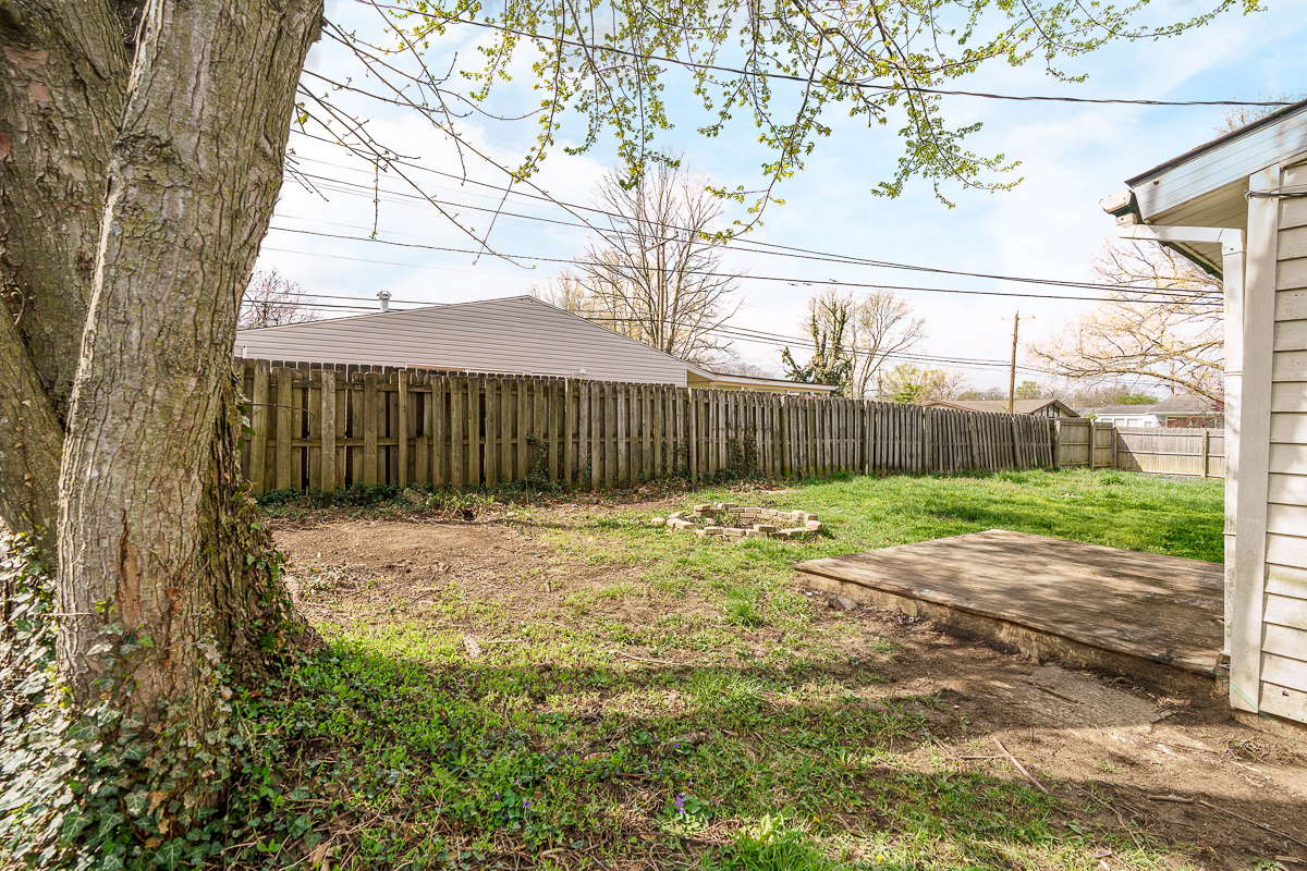 3295 Mary Ave-10