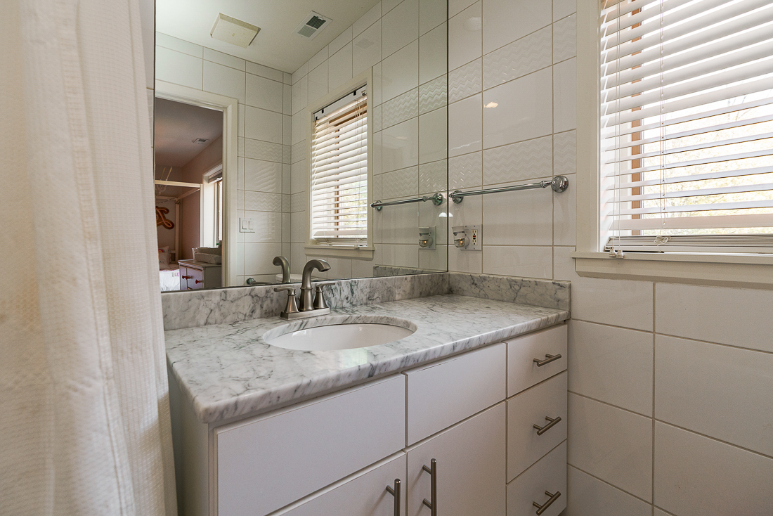 336 s Columbia Ave-100