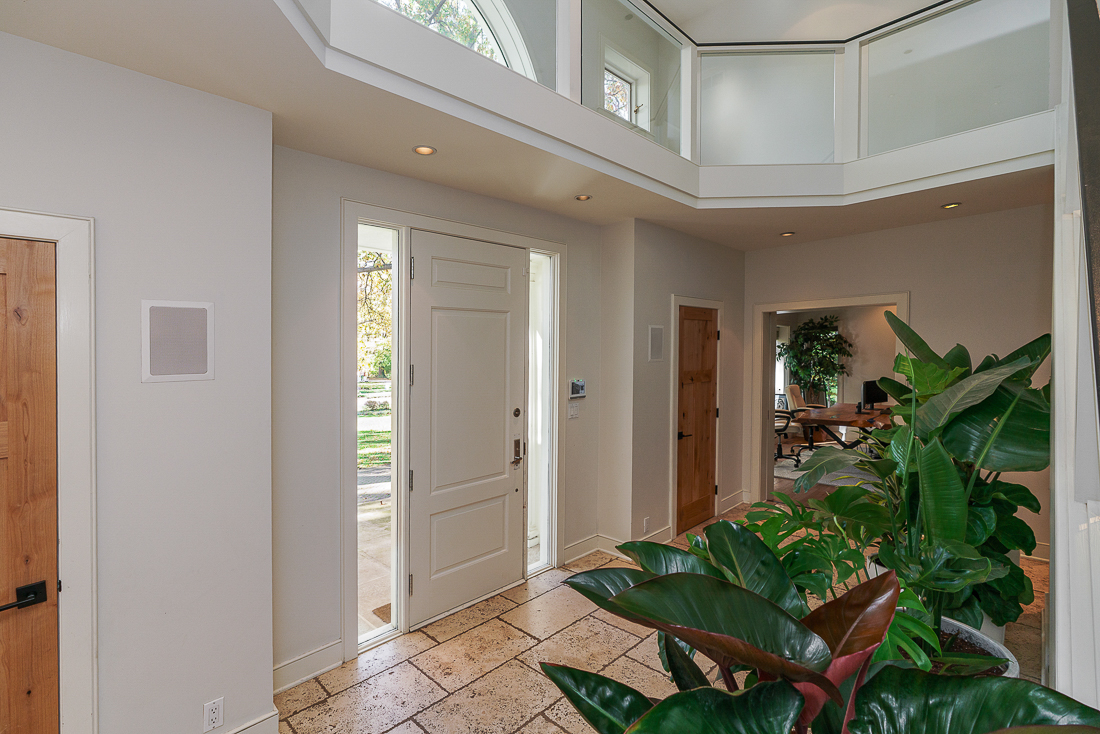 336 s Columbia Ave-50