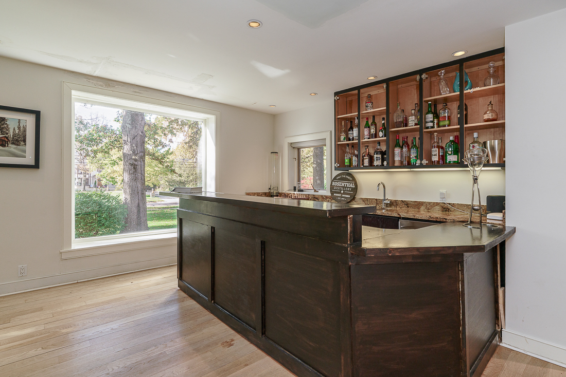 336 s Columbia Ave-60